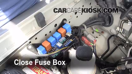 Replace a Fuse: 2000-2004 Nissan Xterra - 2002 Nissan ... 2000 frontier fuse box 
